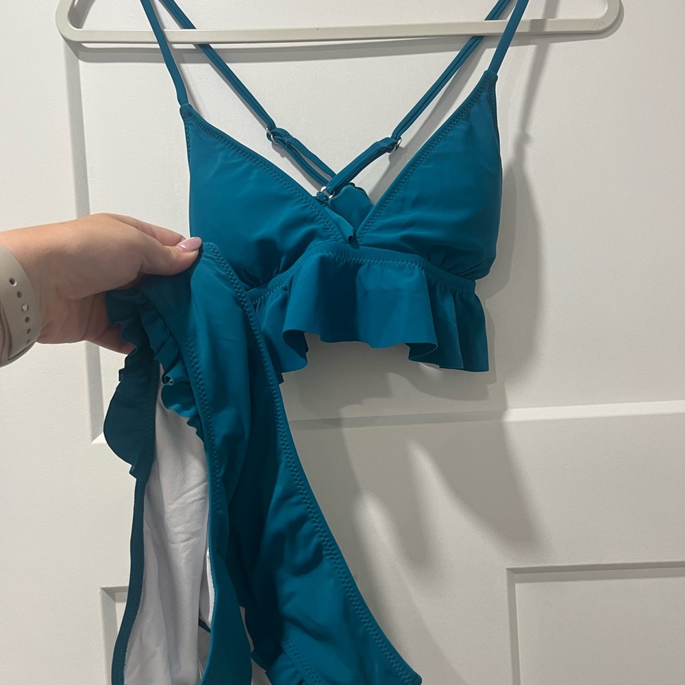 Cupshe Teal Ruffled Bikini Set